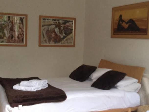 The Kingscliffe Guesthouse Манчестер Экстерьер фото